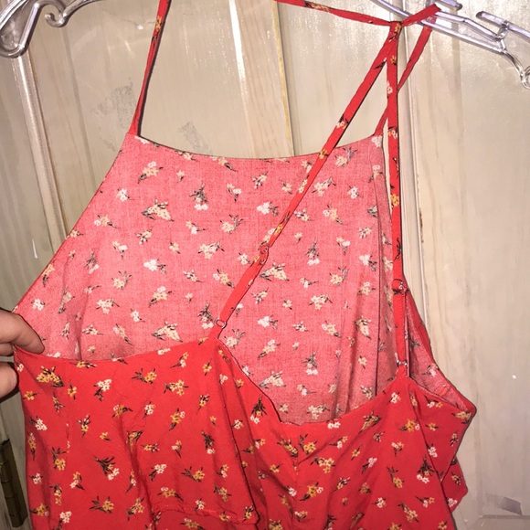 NWOT Forever 21 floral strappy back top - Picture 2 of 4